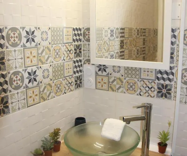 Sous Les Etoiles Exactement * Pézenas